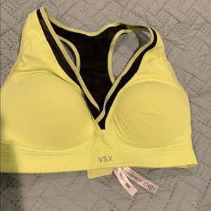 💋5/$25💋VSX Sports Bra